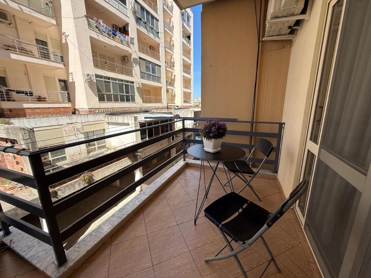 E&S Apartment - B&B Durrës