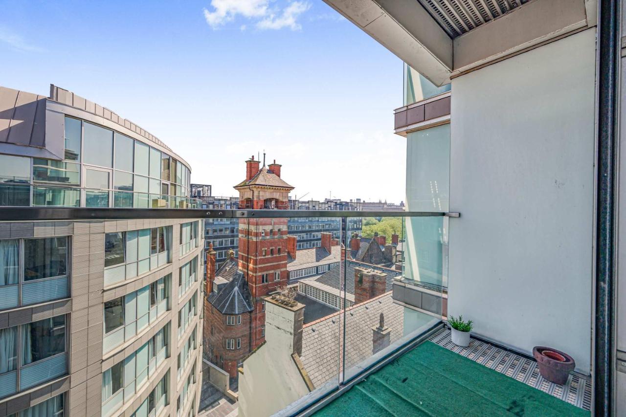 Balcony & City Views - 2BR - Parking - Sleeps 6 - B&B Liverpool