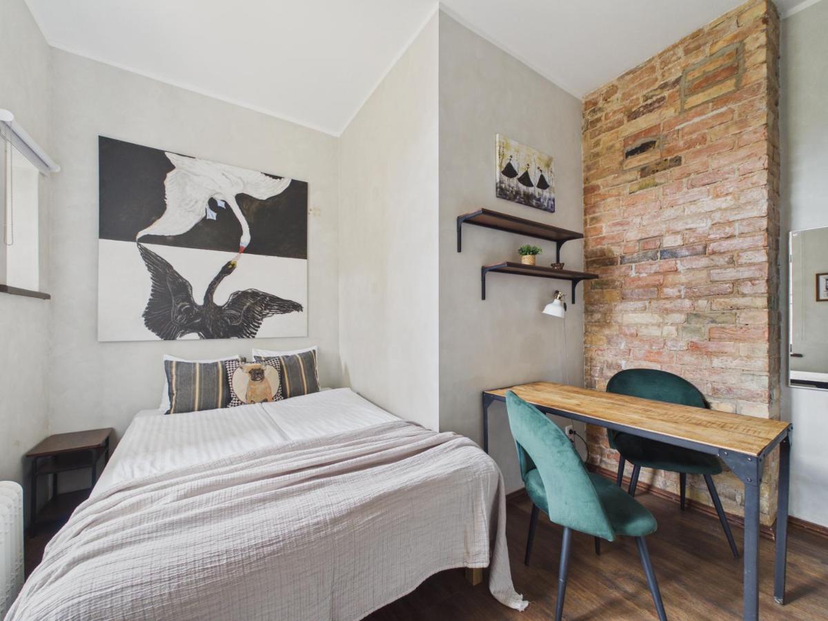 Rustic City Centre Studio - 1km from Old Town - B&B Riga