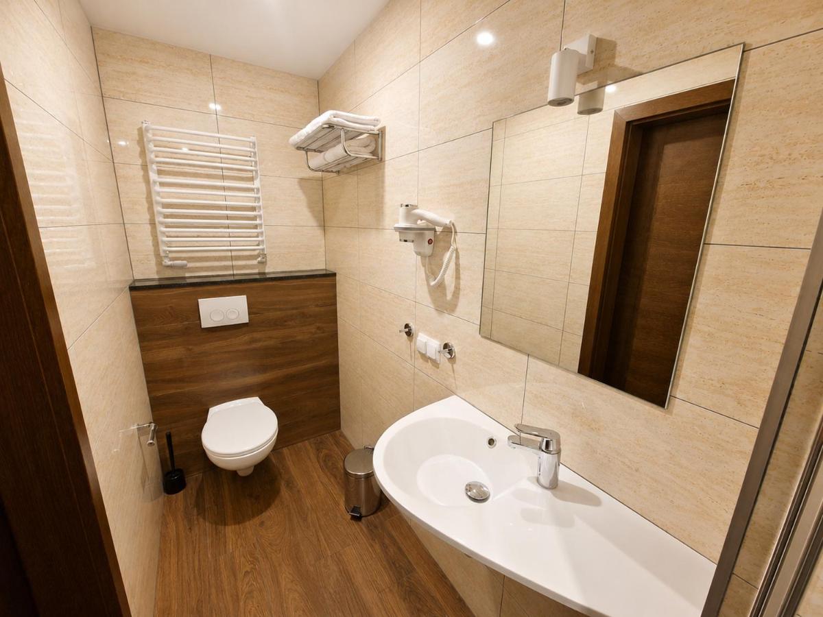 Large Double Room