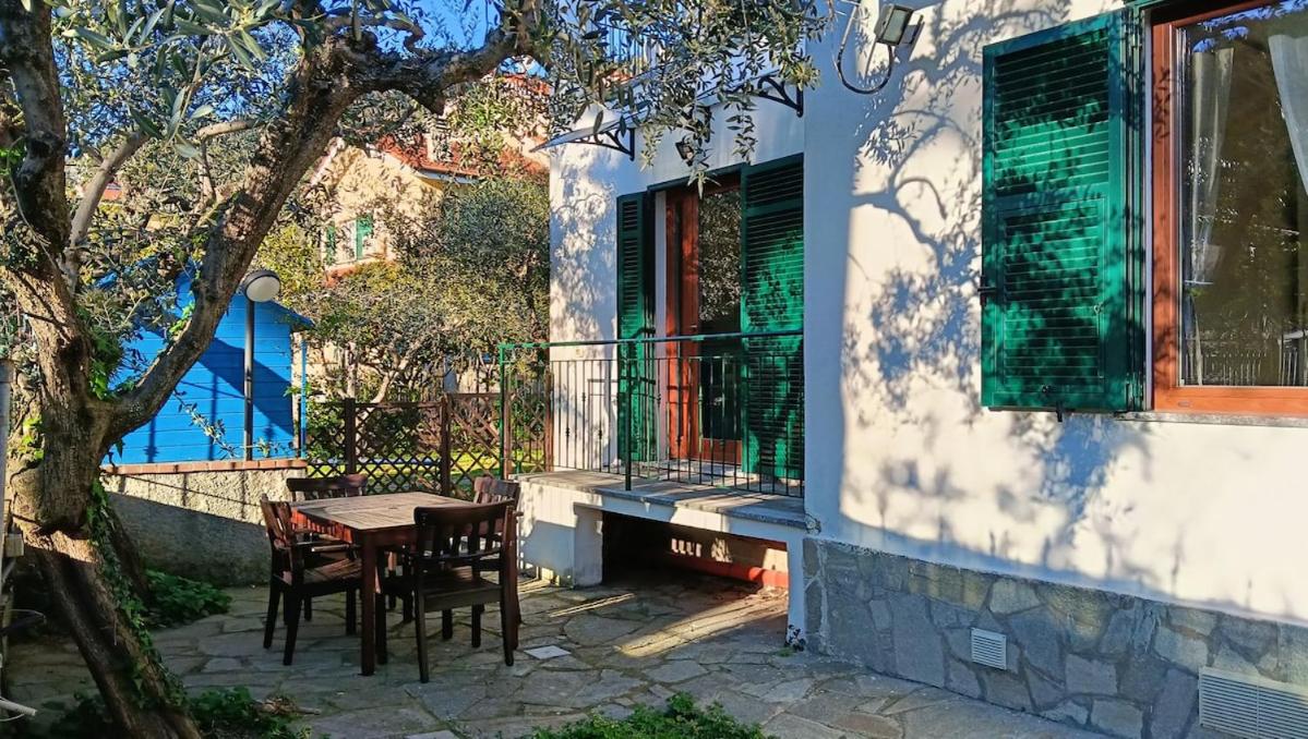 Appartamento tra gli ulivi - Bed and Breakfast Albisola Superiore