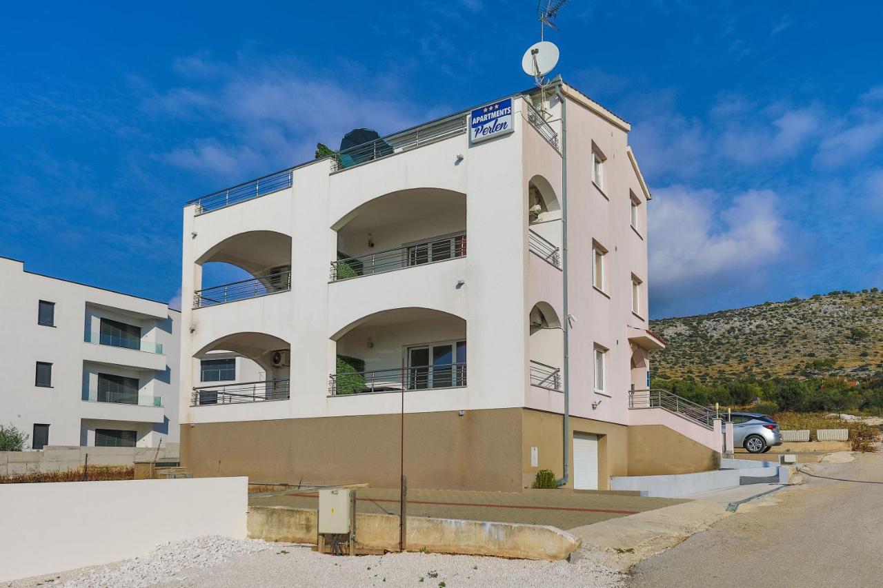 Apartmani Perlen - Ferienwohnung Seget Vranjica