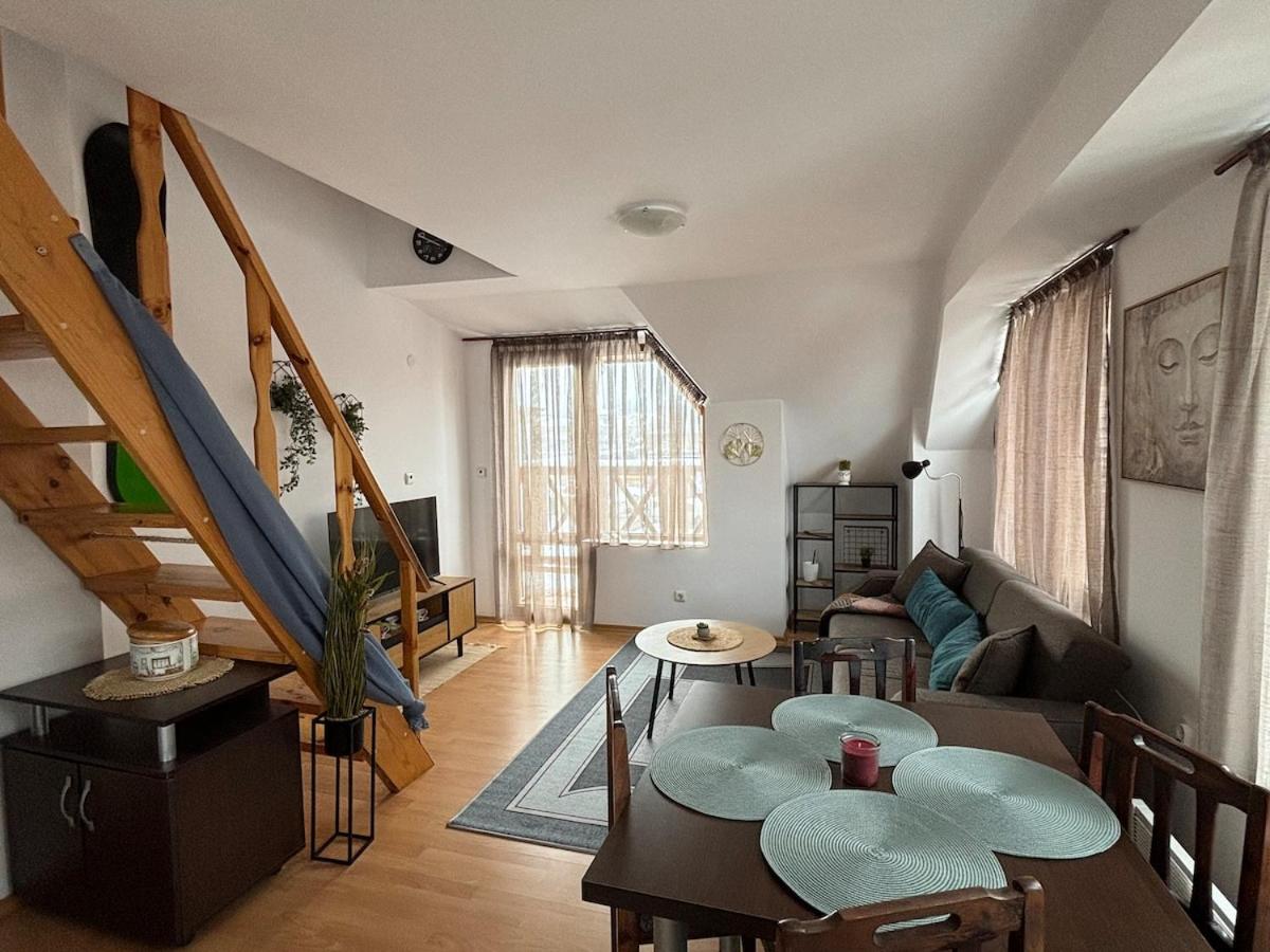 Modern Two-story 2BR Apartment Parking View - B&B Bansko