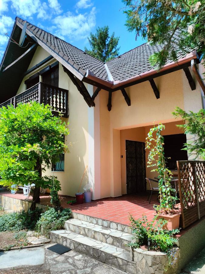 Liget Nyaralóház - Ferienwohnung Fonyód