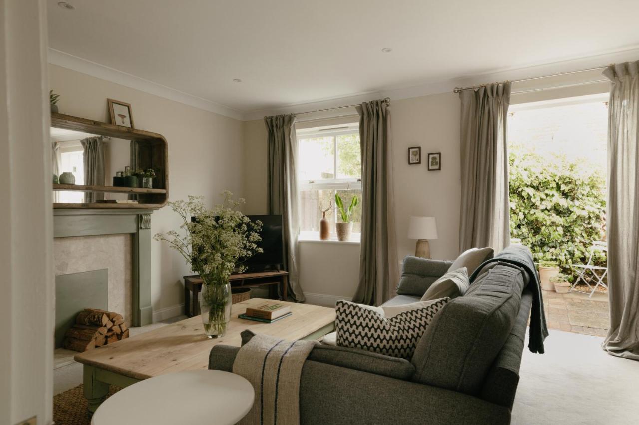 Central Village Cottage, The Corders - Chambres d'hôtes Moreton in Marsh