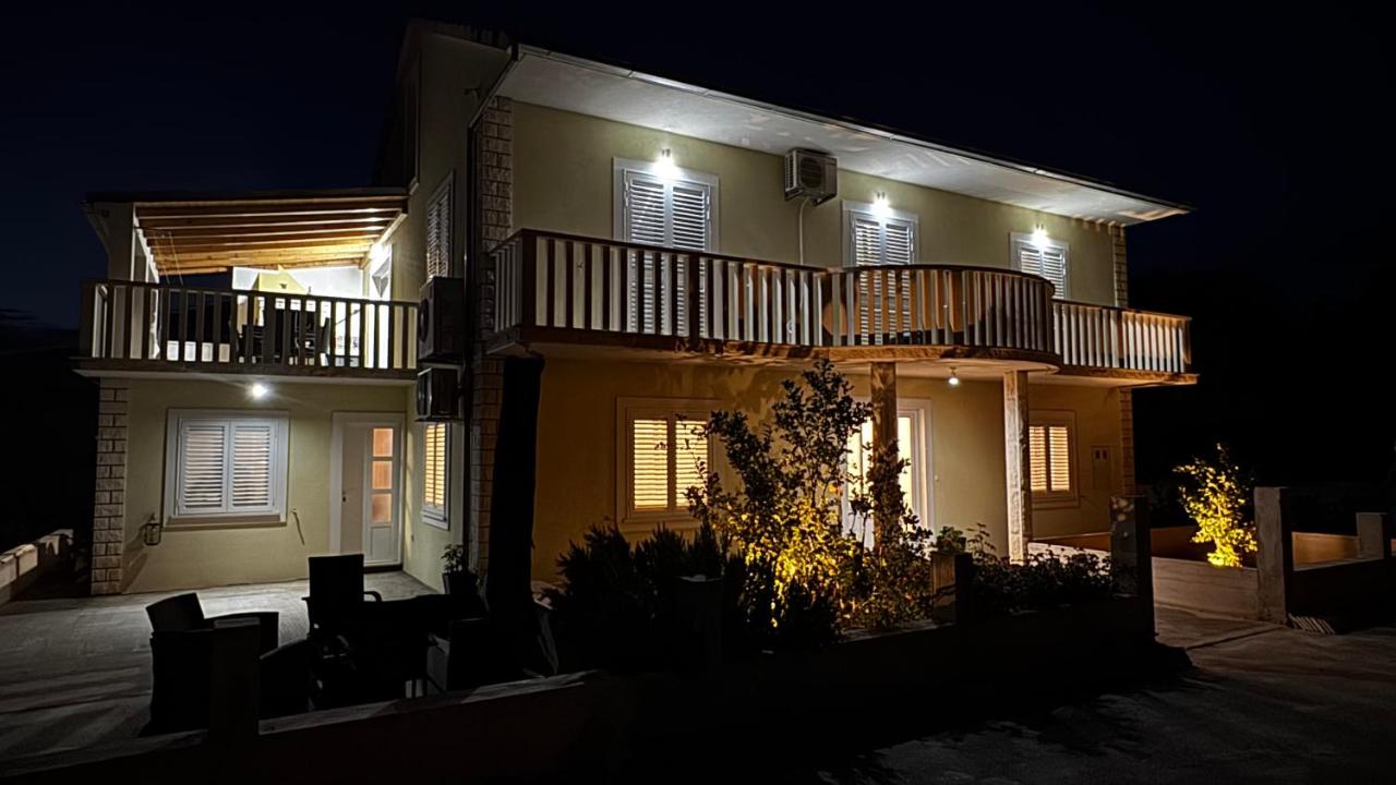 Apartman Mladenka - B&B Vela Luka