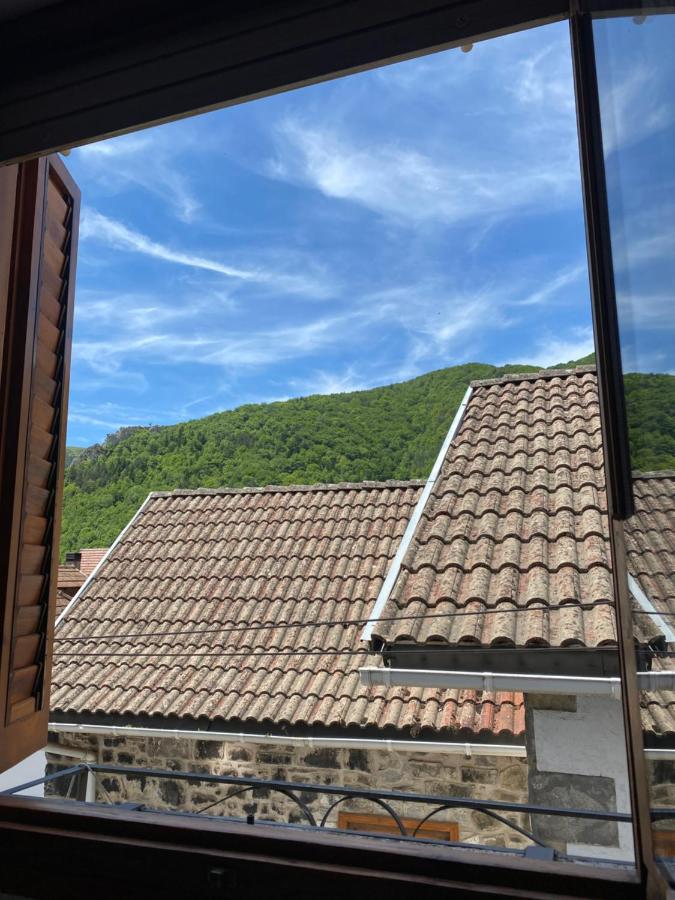 Casa Rural Txabalkua 1º y 2º piso - Ferienwohnung Isaba