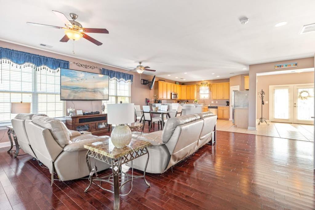 Waterfront Galore - B&B Myrtle Beach