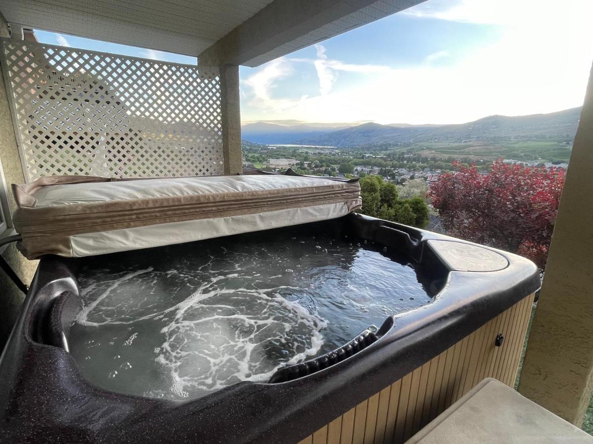 Vernon Valley and Lake View with private Hot Tub - Ferienwohnung Vernon