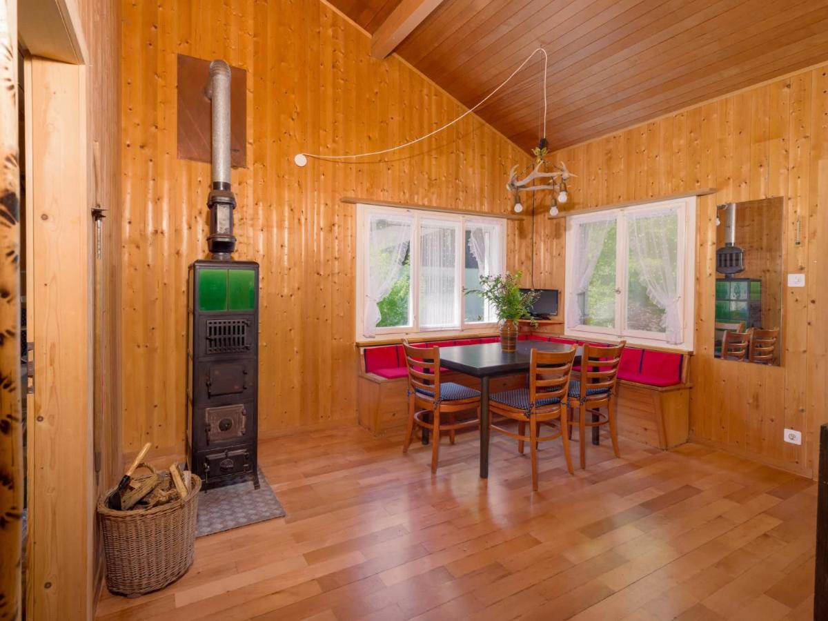Private 2BR Mountain House near Lake with Garden - Ferienwohnung Glarus