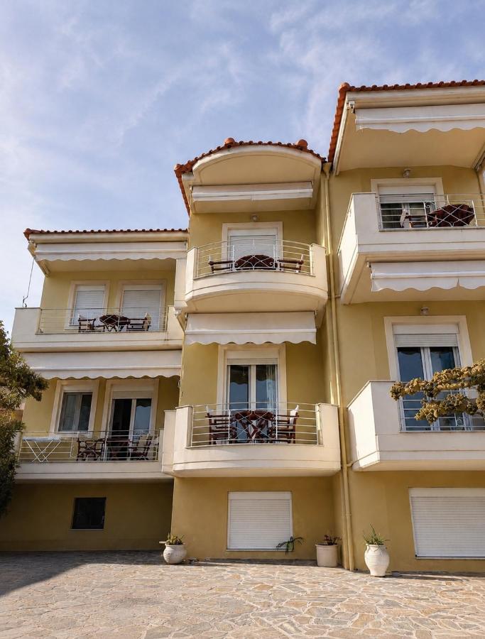 Evilion studios - B&B Ília