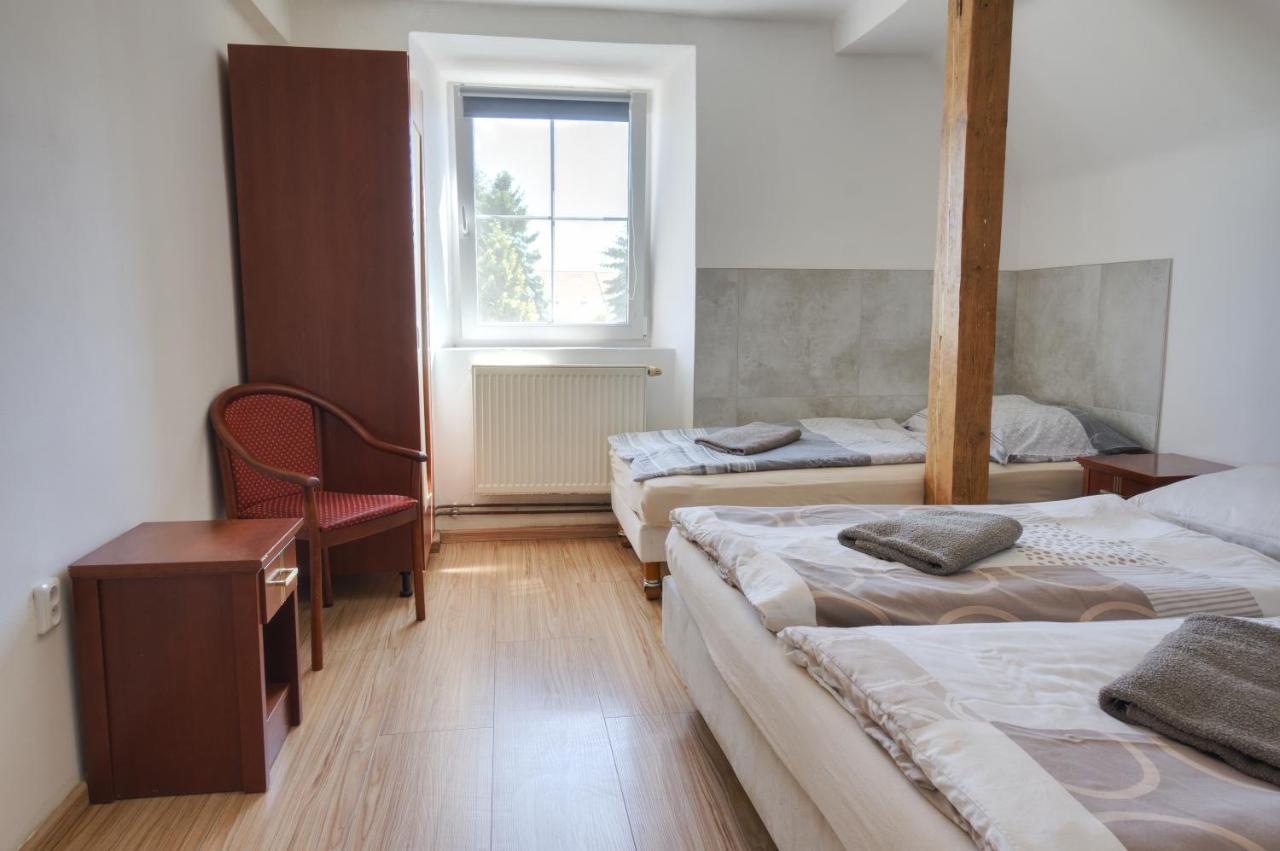 Triple Room with Shared Toilet