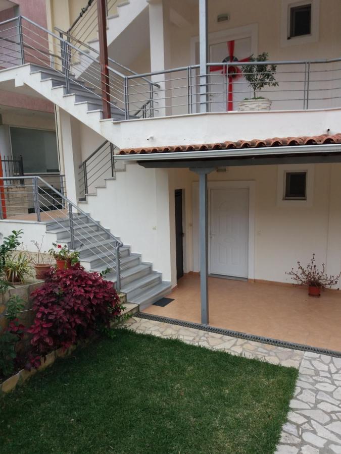 Theona Apartments - B&B