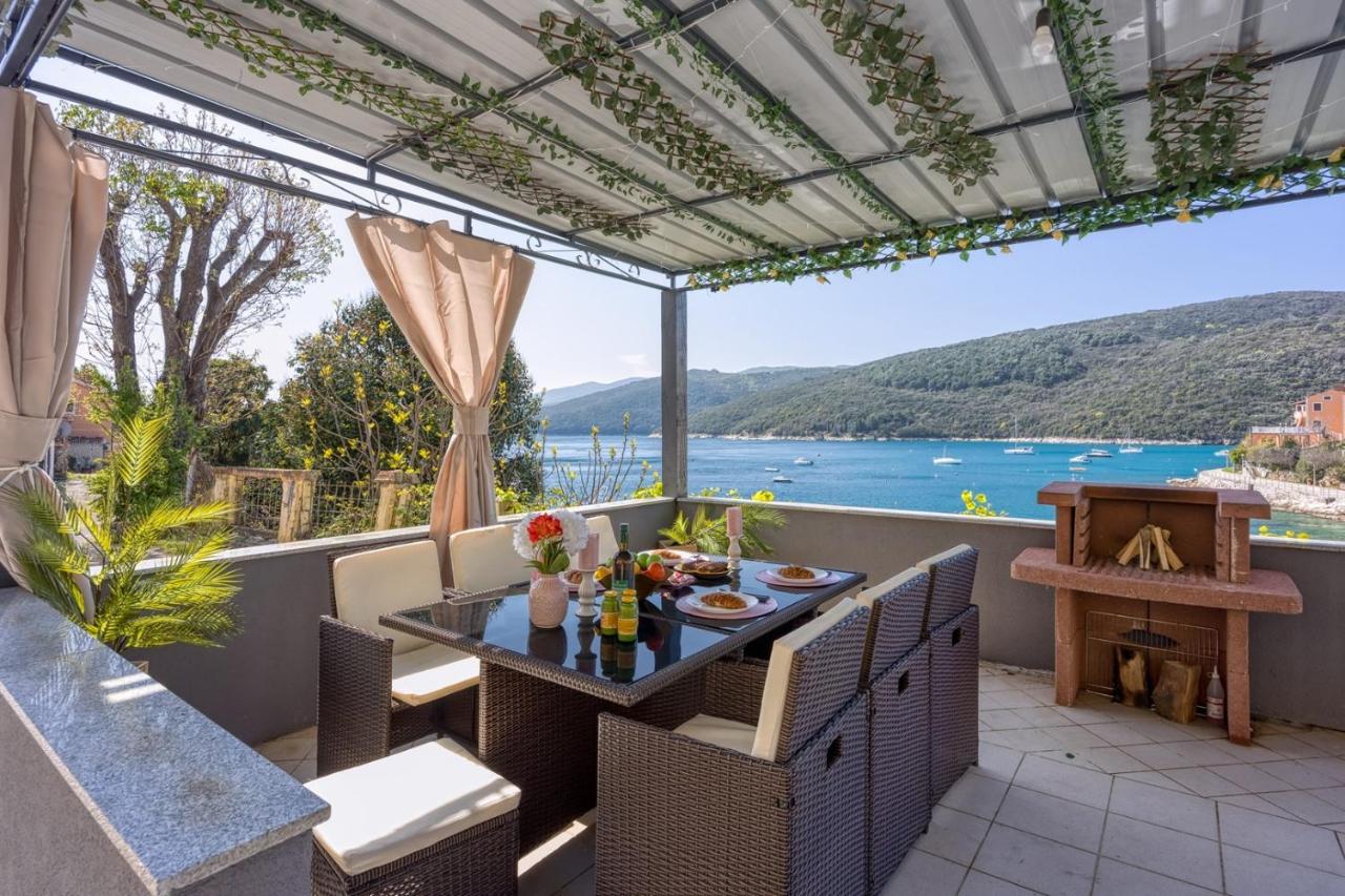 Riva Luxury Seafront - B&B Rabac