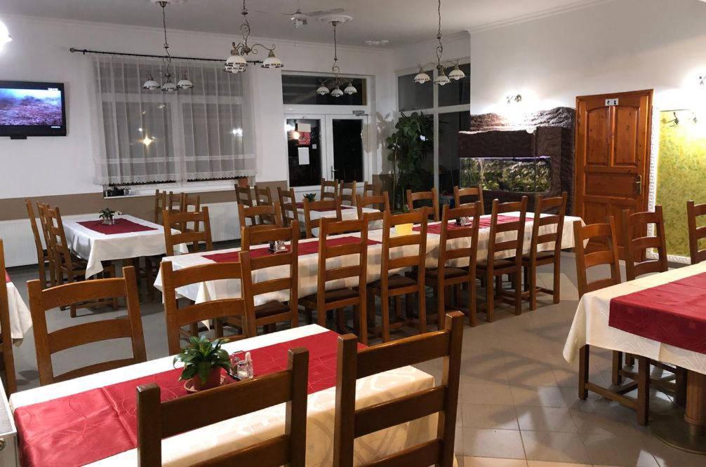 Zátonyi Csárda Panzió - Chambres d'hôtes Dunasziget