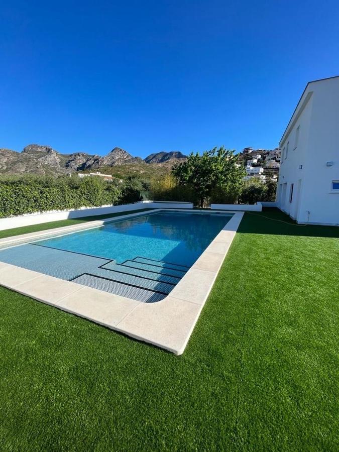 Chalet con Piscina en Gandía - B&B Gandia