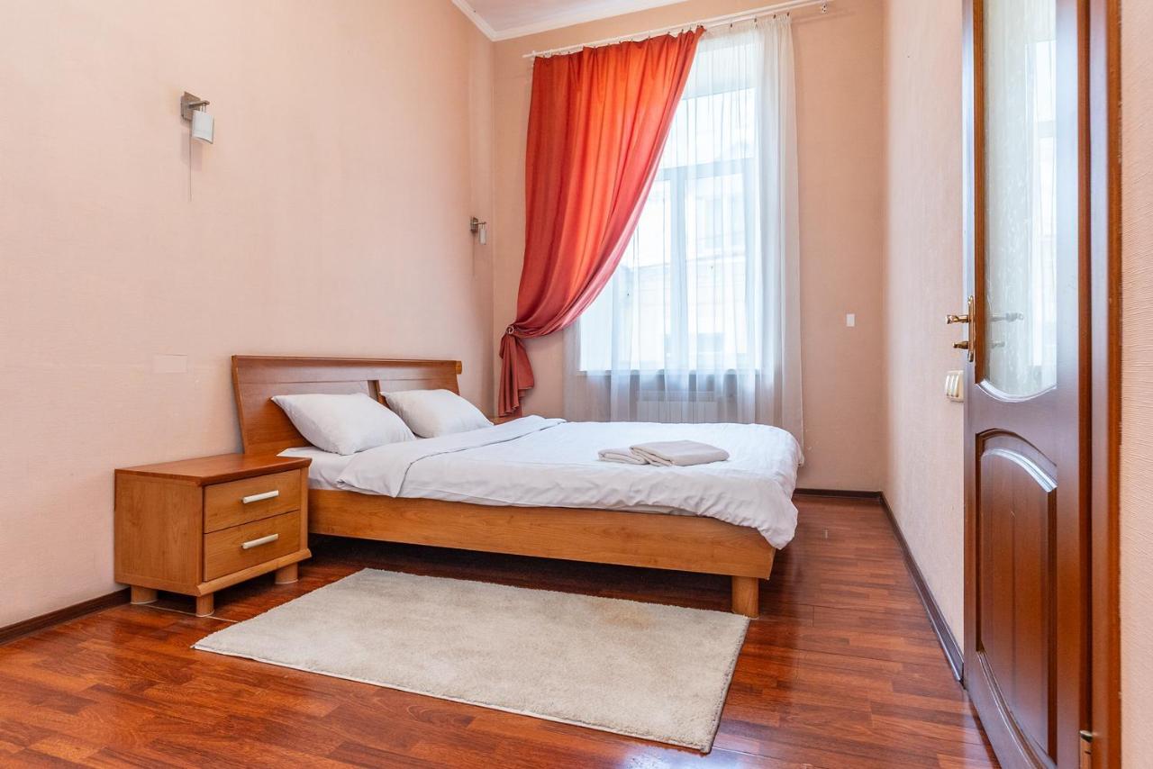 Затишна однокімнатна квартира біля Софіївської площі - B&B Kyiv