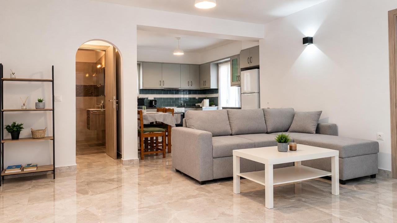 Azalea Guesthouse - B&B Andros