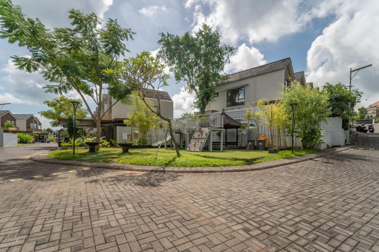 Modern Luxury Villa with Gym Pool & Near Kuta Golf - Ferienwohnung Jimbaran