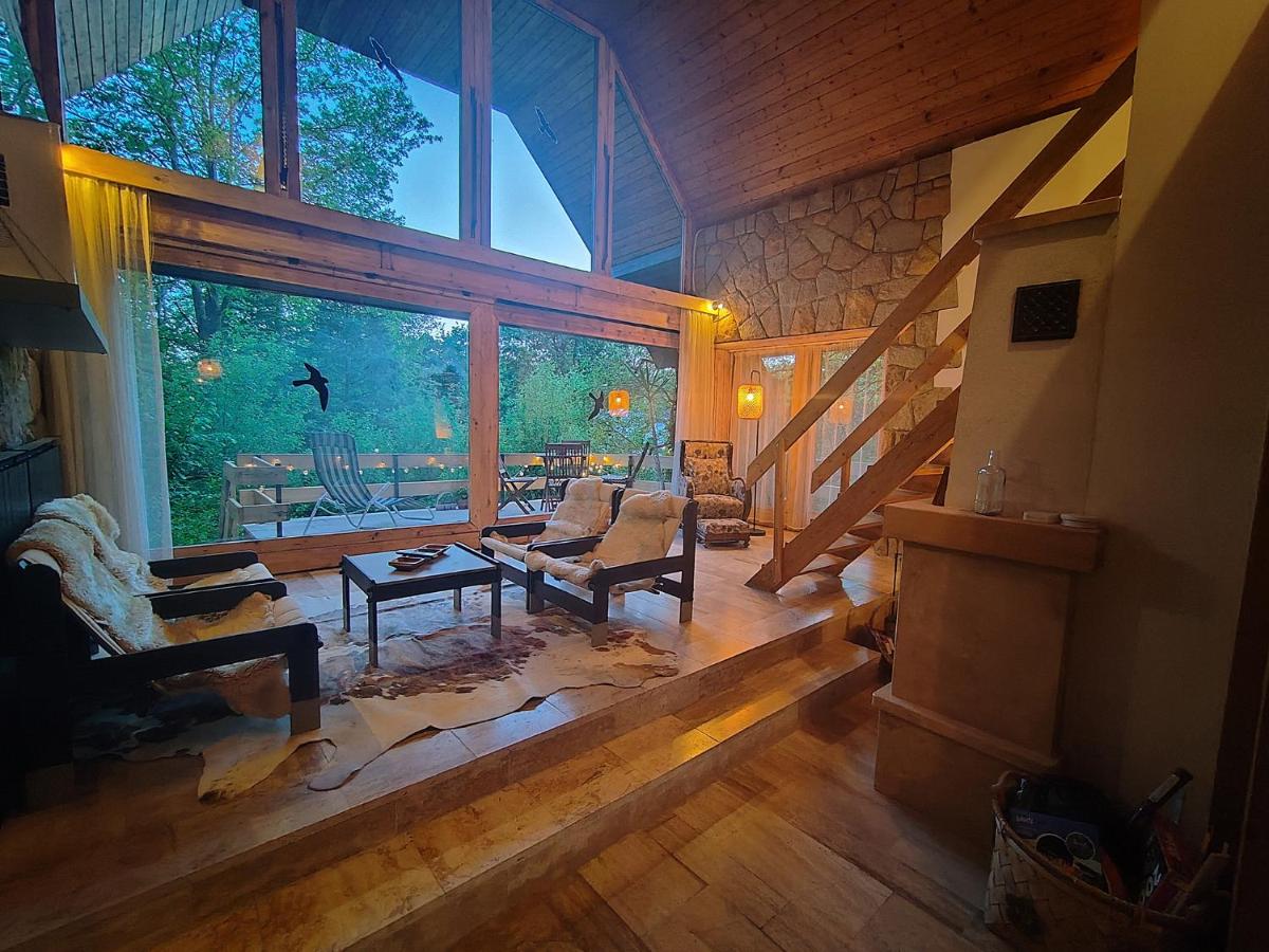 Maggie's Home Vendégház - ház a lombok között - Ferienwohnung Pilisszentlászló