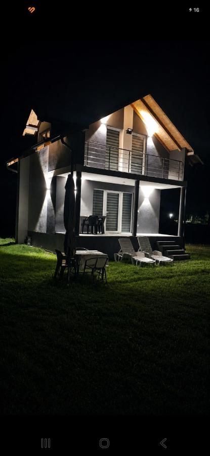 Vikendica Vila Milica - B&B Podrebelj