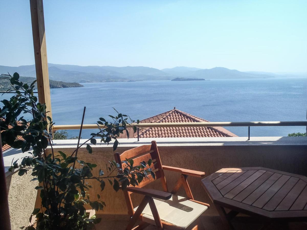 Grand View Rhea - Bed and Breakfast Míthymna