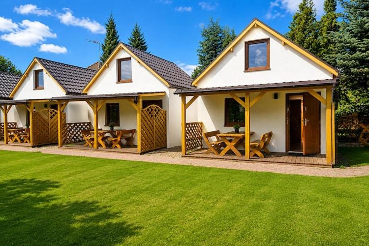 Cottages with a pool for 5 people - B&B Dziwnówek