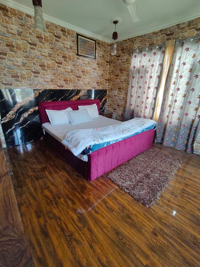 Habitación Doble Deluxe (2 adultos + 1 niño) 
