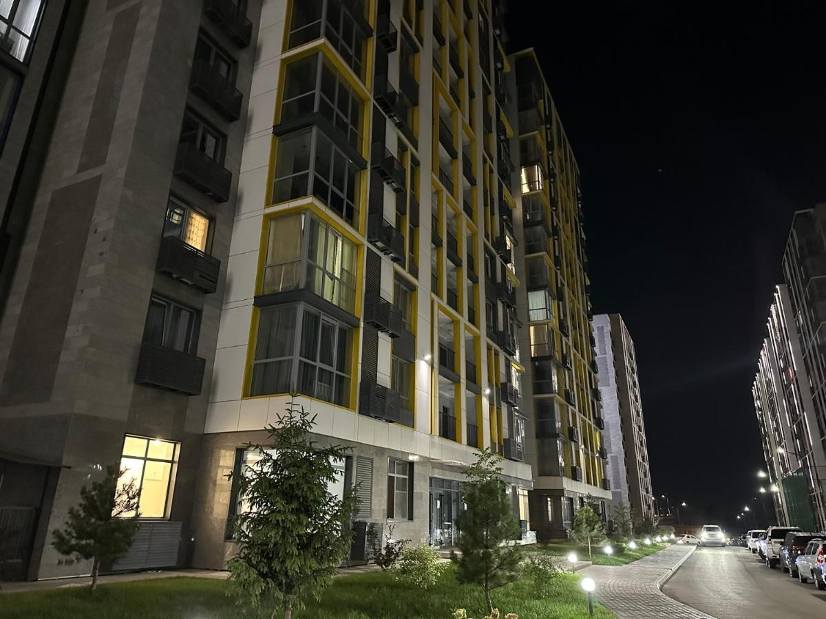 Превосходная Райымбек Резиденс 15-49 & питьевая вода в подарок - B&B Almaty
