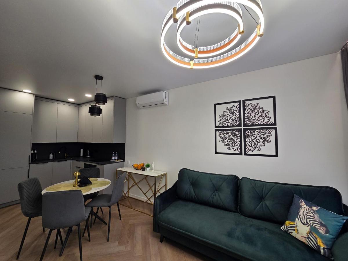H8 Apartments Klaipėda City, Self check-in - Chambres d'hôtes Klaipėda