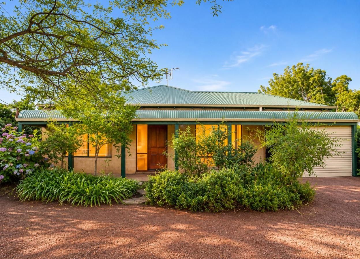 Coastal Comfort Pet-Friendly Dunsborough Retreat - B&B Dunsborough