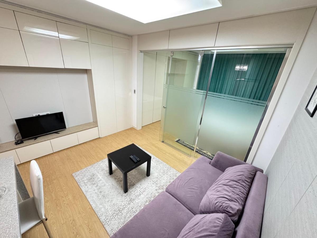 Highvill - Ferienwohnung Astana