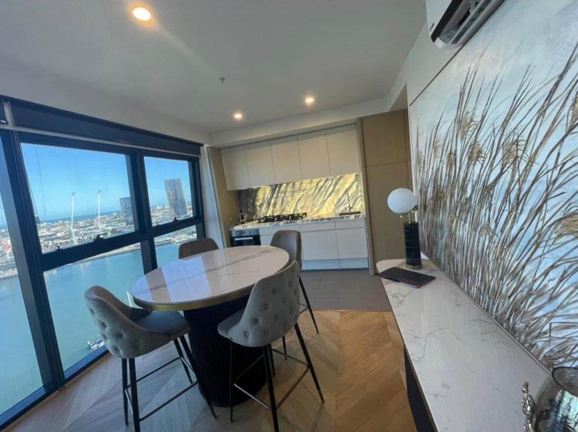 Waterfront Marble Residence Pool Spa Parking - B&B Melbourne