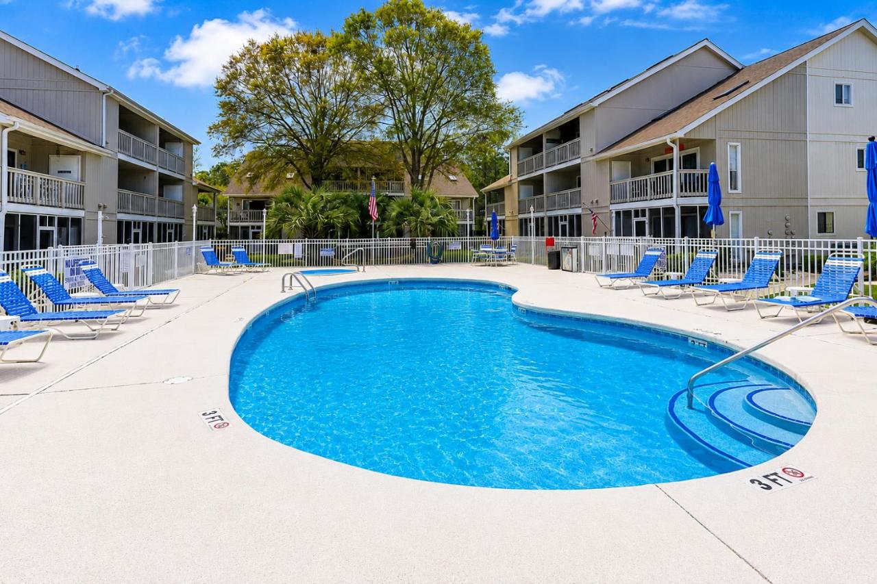 Surfside Retreat, Arcade, Pool, Hot Tub & Tennis - Chambres d'hôtes Myrtle Beach