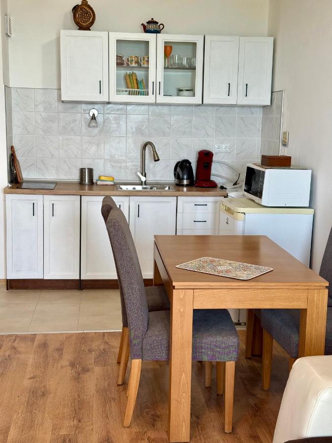 Byla Sea Star Apartament - B&B Byala
