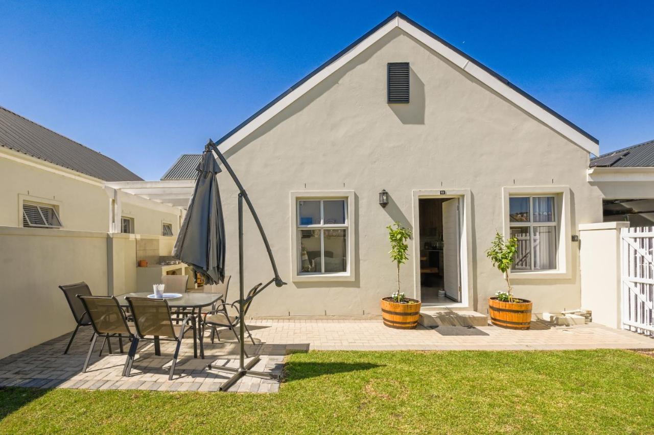 Wineland's Wanderlust - Stellenbosch Vacation Home - Chambres d'hôtes Stellenbosch