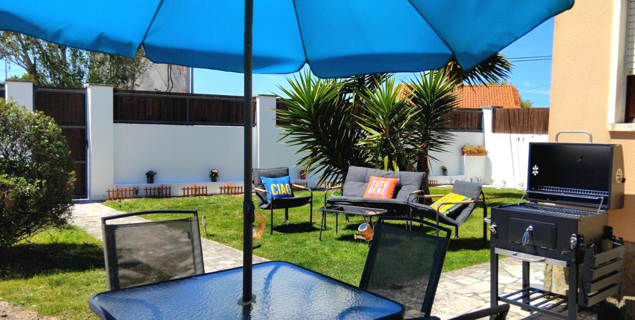 Beach house with garden - Bed and Breakfast Sintra