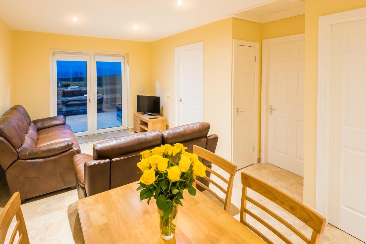 B&B Derry - Elagh Cottages - Bed and Breakfast Derry