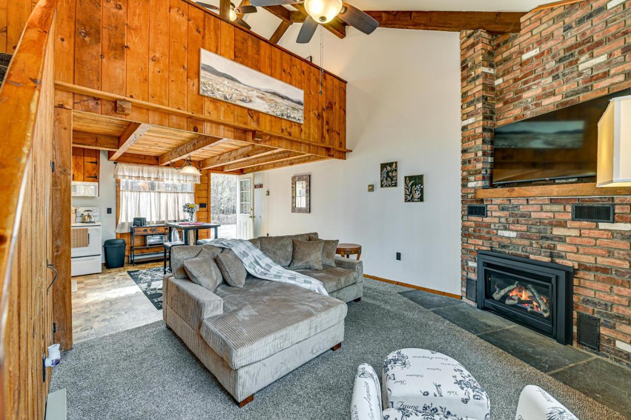 Woodland Views: Romantic Hudson Valley Hideaway - Bed and Breakfast Coxsackie