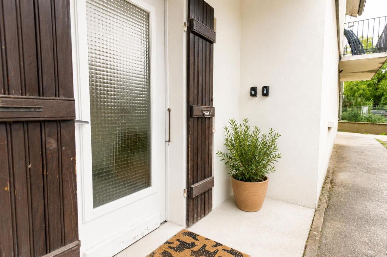 Grande maison avec 4 chambres, jardin, proche Forêt & centre Dole - Chambres d'hôtes Dole
