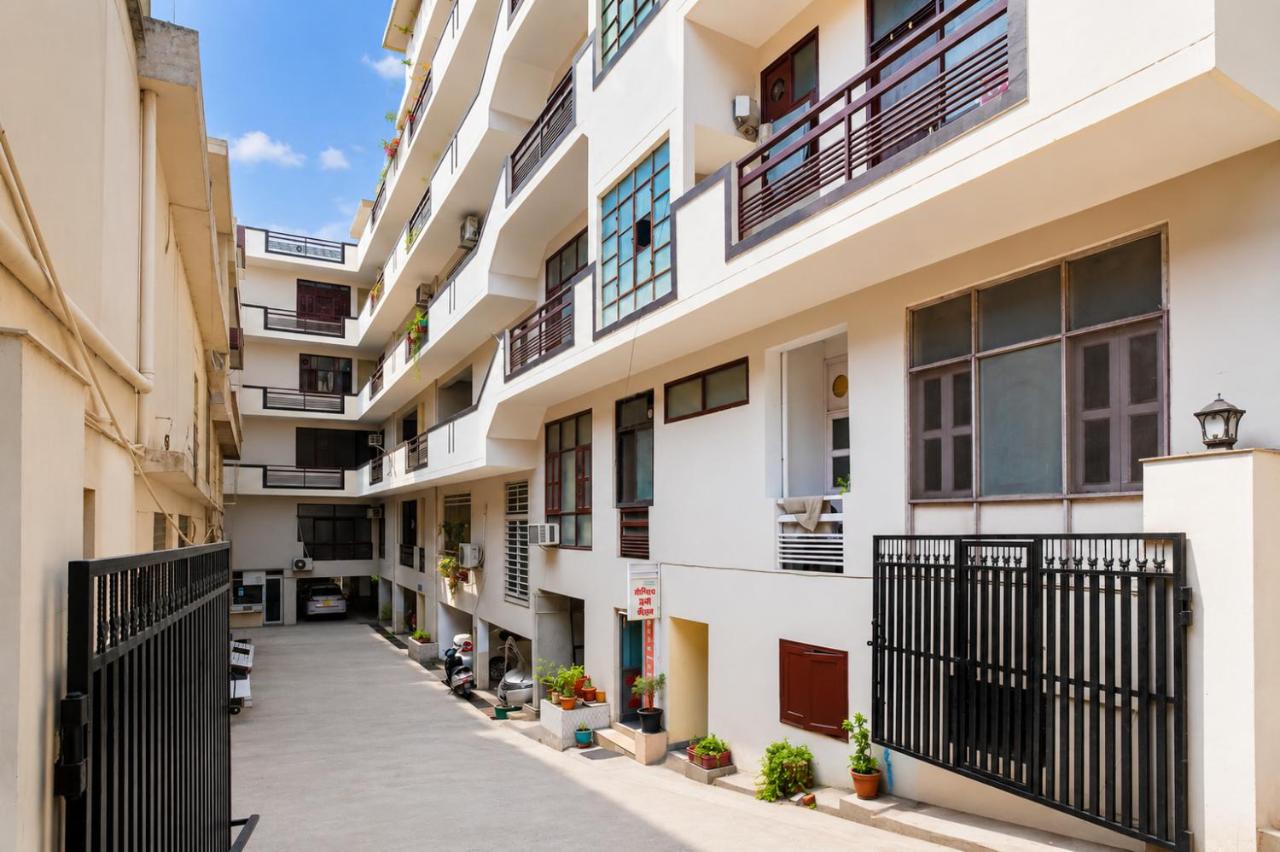 Stay Blessed Ganga View Apartments - 3BHK & 1BHK, Tapovan, near Ganga and Laxman Jhula Rishikesh - Chambres d'hôtes Rishīkesh