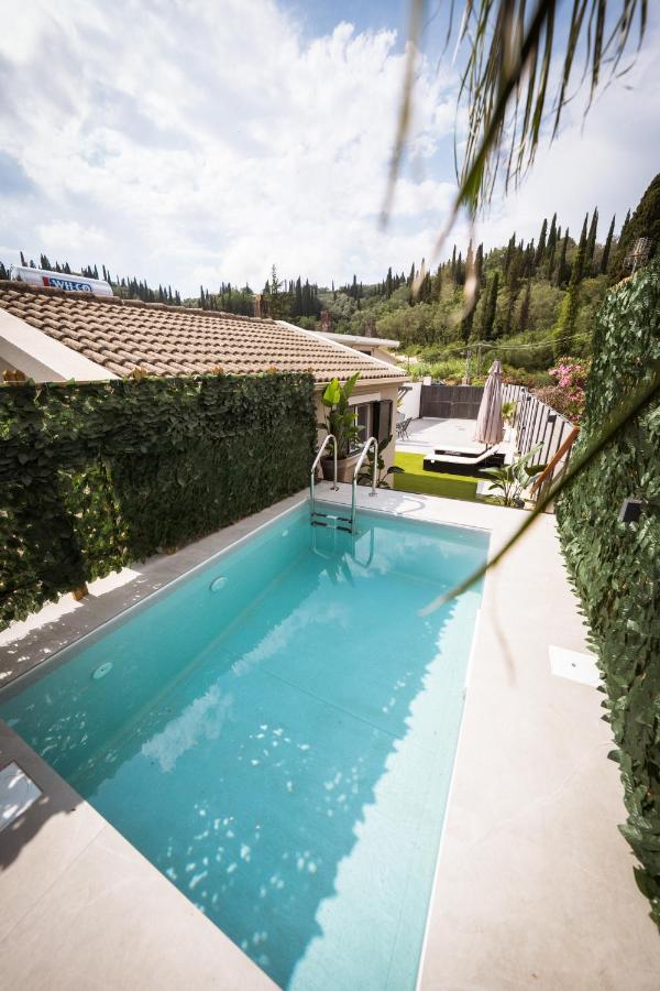 Corfu Emerald Villa - Bed and Breakfast Kynopiástes