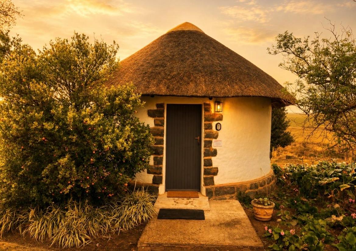 The Thatched Hideaway on Stanmore farm - Bed and Breakfast Nottingham Road