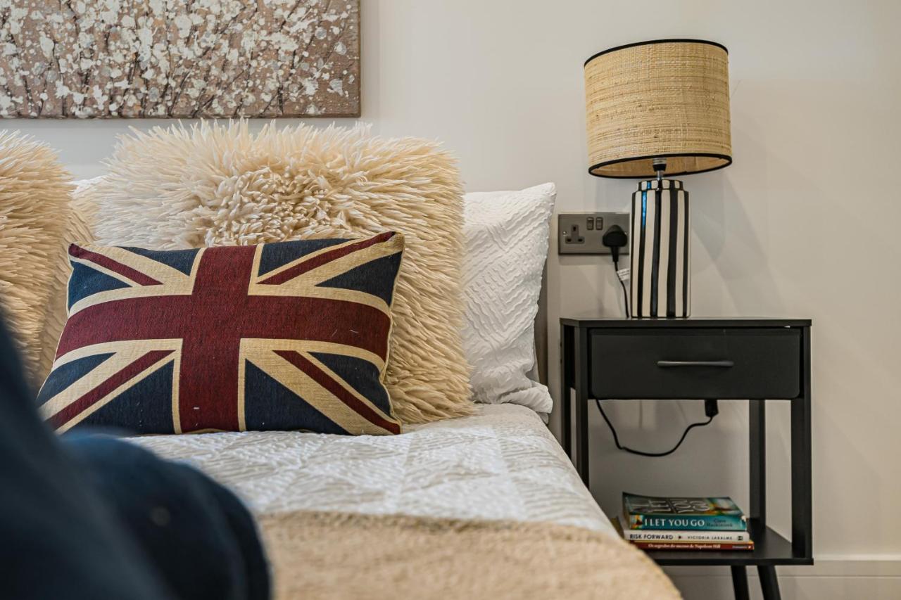Elegant 2BR Apartment in Central London - B&B Londra