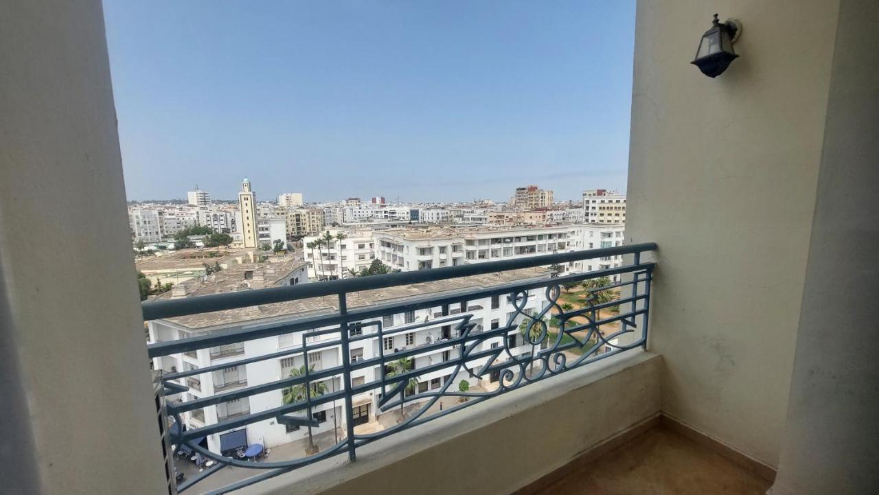 Luxury apartment 240 sqm top floor not overlooked - Ferienwohnung Casablanca