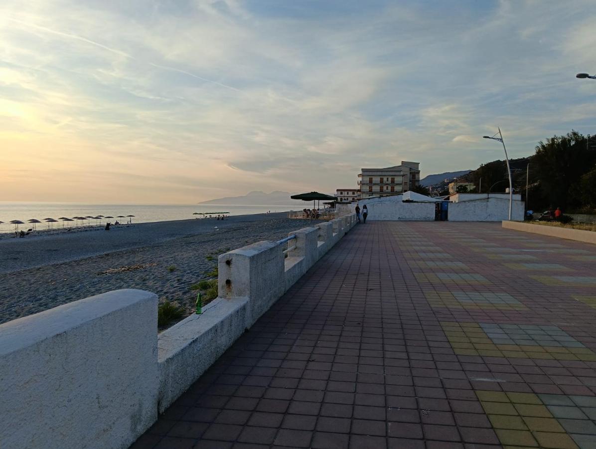 B&B Fronte mare - Ferienwohnung Belmonte Calabro