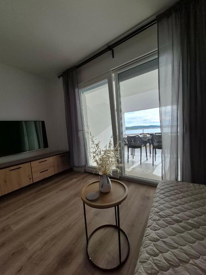 Apartamento 1 dormitorio con vistas al mar y terraza