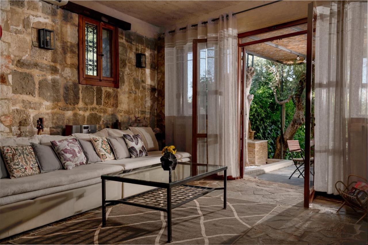 Villa Gioia - Secret gem with private garden - B&B Katastárion
