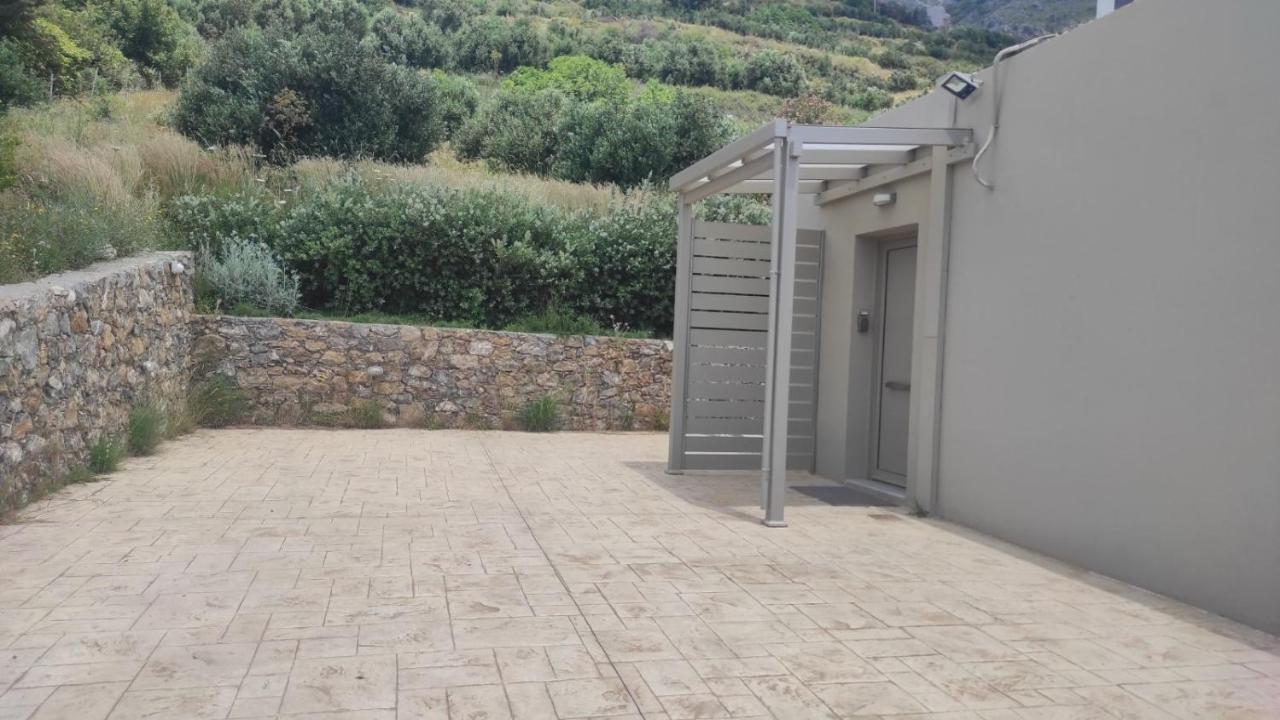 Villa Aias- Private Olive Grove Retreat - B&B Plakias