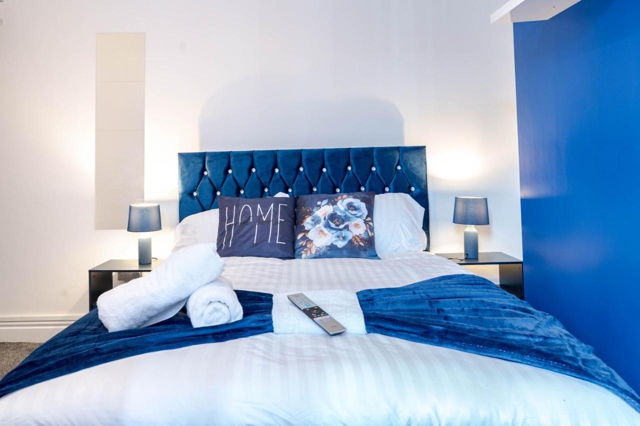 Liverpool Dockside House with free Parking - Ferienwohnung Litherland